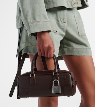 Tote Amazona 23 Short aus Leder | Loewe