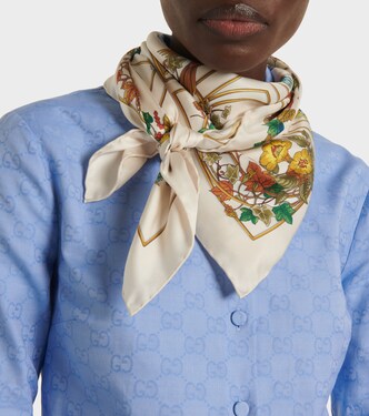 Foulard in twill di seta con stampa | Gucci