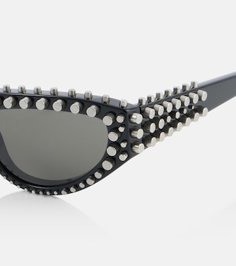 Occhiali da sole cat-eye con borchie | Gucci