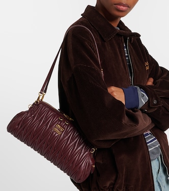 Matelassé leather clutch | Miu Miu