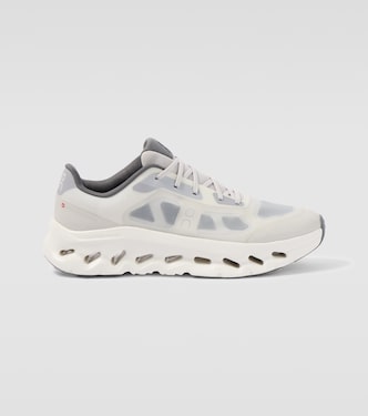 Cloudtilt Remix running shoes | On