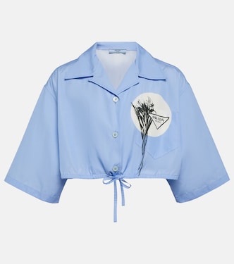 Camicia cropped in cotone con stampa | Prada