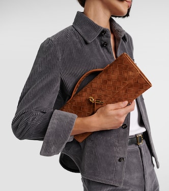 Andiamo Intrecciato suede clutch | Bottega Veneta