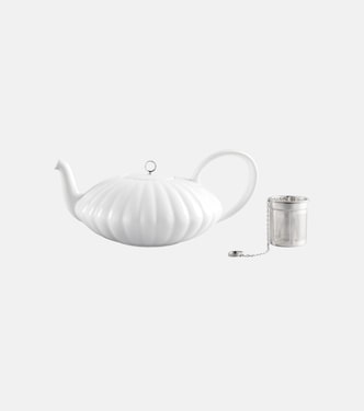 Bernadotte porcelain teapot by Sigvard Bernadotte | Georg Jensen