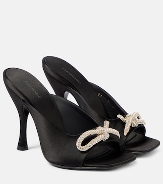 Mules en satin à ornements | Ferragamo