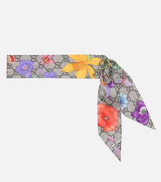 Foulard in twill di seta con stampa GG Flora | Gucci