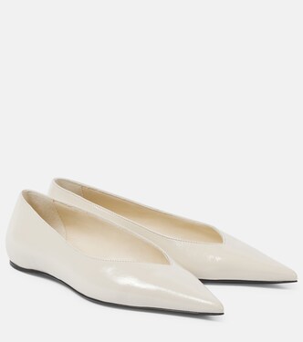 The Asymmetric leather ballet flats | Toteme