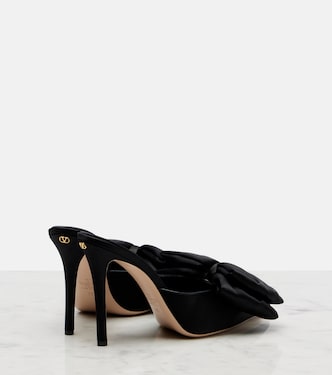 Mules Yolande 105 en satin | Valentino Garavani
