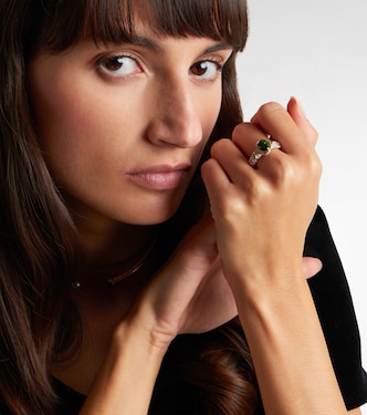 Ondine 18kt yellow gold ring with diamonds and green tourmaline | Marina B