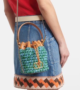 VLogo Mini raffia-effect bucket bag | Valentino Garavani