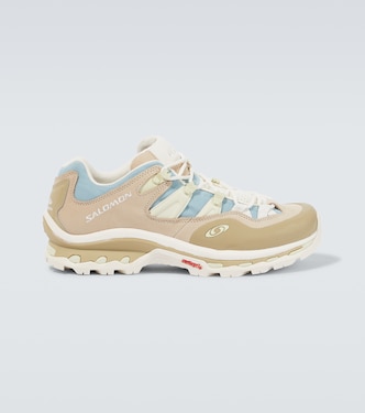XT-Quest 2 hiking sneakers | Salomon