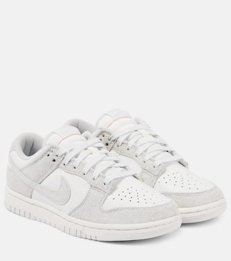 Sneakers Dunk Low in pelle e suede | Nike