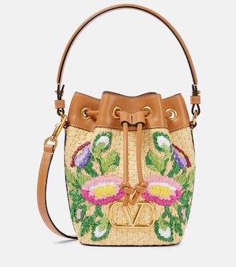 Sac seau VLogo brodé à fleurs | Valentino Garavani