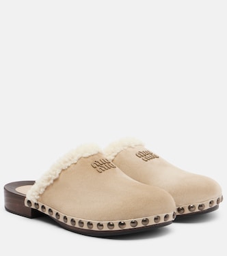 Clogs aus Veloursleder mit Shearling | Miu Miu