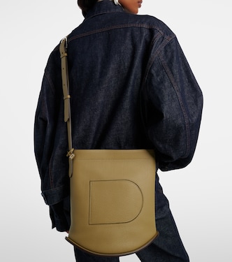 Pin Daily Medium leather tote bag | Delvaux