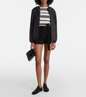 Shorts in gabardine con cintura | Moncler