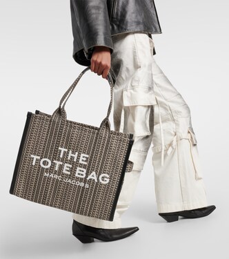 The Large monogram canvas tote bag | Marc Jacobs