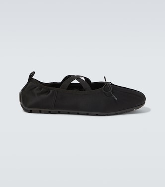Slip-Ons Grip aus Satin | Simone Rocha