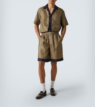 Shorts GG in twill di seta con stampa | Gucci