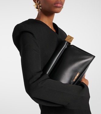 La Pochette Rond Carré leather clutch | Jacquemus