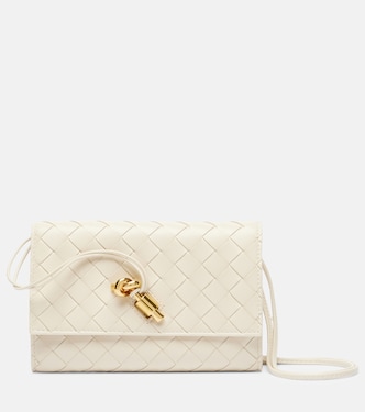 Andiamo Intrecciato leather pouch  | Bottega Veneta