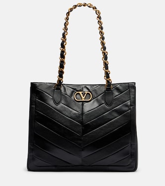 Tote Bag Laseine Small aus Leder mit Chevron-Muster | Valentino Garavani