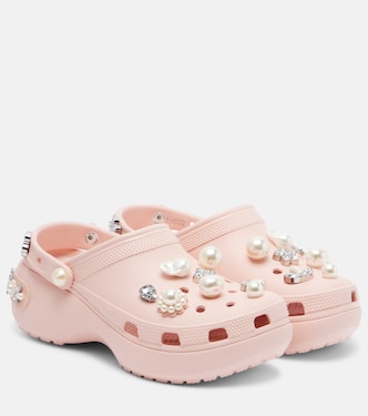 x Crocs zuecos con plataforma adornados  | Simone Rocha