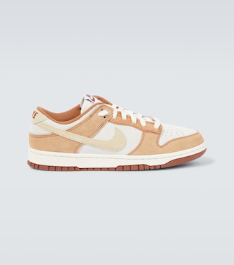 Sneakers Dunk Low mit Veloursleder | Nike