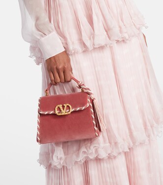 Bolso VSling Mini de terciopelo adornado | Valentino Garavani