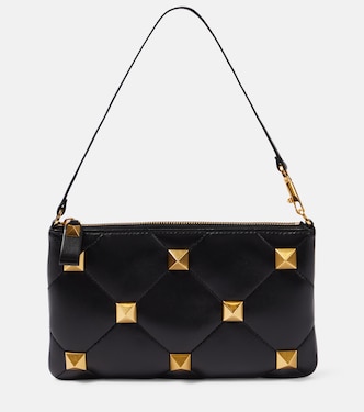 Pochette Roman Stud en cuir matelassé | Valentino Garavani