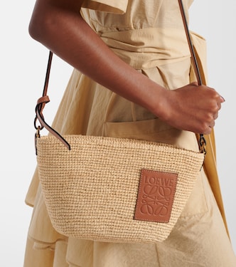 Paula's Ibiza Schultertasche Slit | Loewe