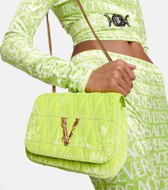 Bolso al hombro Virtus Small de terciopelo | Versace