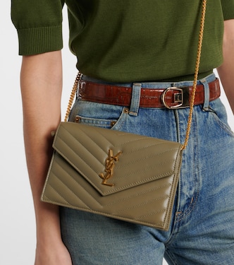 Cassandre Envelope leather wallet on chain | Saint Laurent
