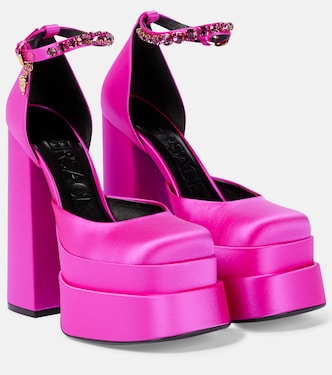 Medusa Aevitas satin platform pumps | Versace