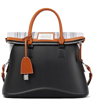 【MAISON MARGIELA】BUCKET BAG MAISON MARGIELA Leather and rattan bucket bag | THE OUTNET