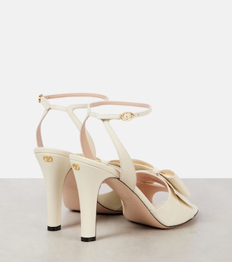 Sandali in pelle con fiocco | Valentino Garavani