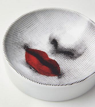 Tema e Variazioni n.397 porcelain ashtray | Fornasetti