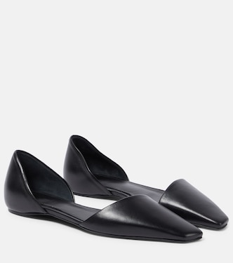 Ballerinas The Asymmetric D’Orsay aus Leder | Toteme