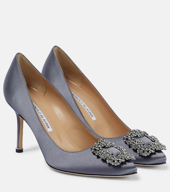 Pumps Hangisi 90 aus Satin mit Kristallen | Manolo Blahnik