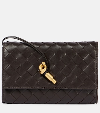 Andiamo Intrecciato leather pouch | Bottega Veneta
