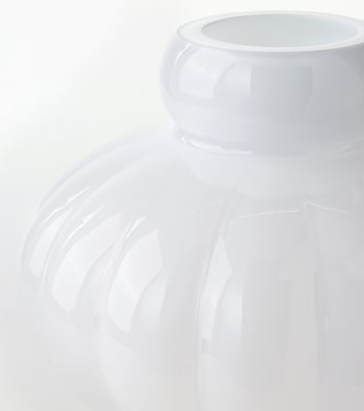 Balloon 08 glass vase | Louise Roe