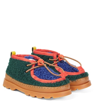 X Camper Ankle Boots aus Faux Shearling | Bobo Choses