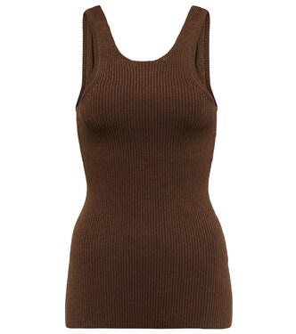 Top | Toteme