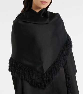 Bufanda de charmeuse con flecos | Toteme
