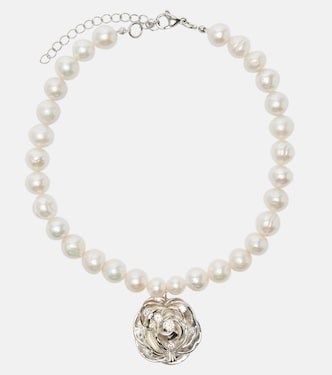 Floral faux pearl pendant necklace | Magda Butrym