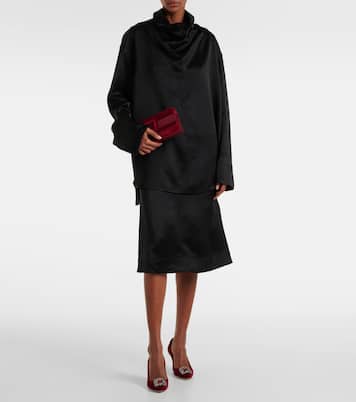 Salones Hangisi 70 de terciopelo adornados | Manolo Blahnik
