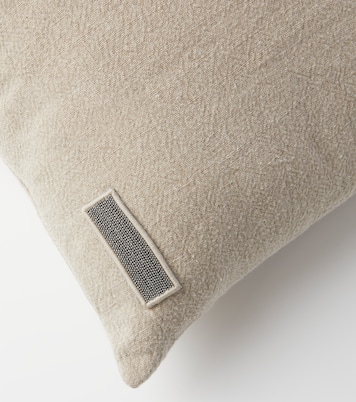Bead-embellished linen cushion | Brunello Cucinelli