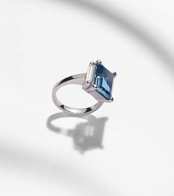 18kt gold ring with diamond and blue topaz | Suzanne Kalan