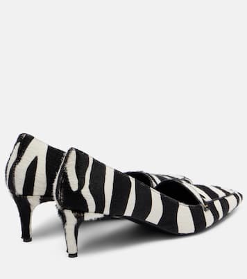 حذاء من فرو العجل بطبعة الزيبرا Celia 50 | Khaite