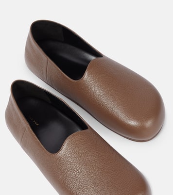 Scarpe slip-on Hugh in pelle | The Row